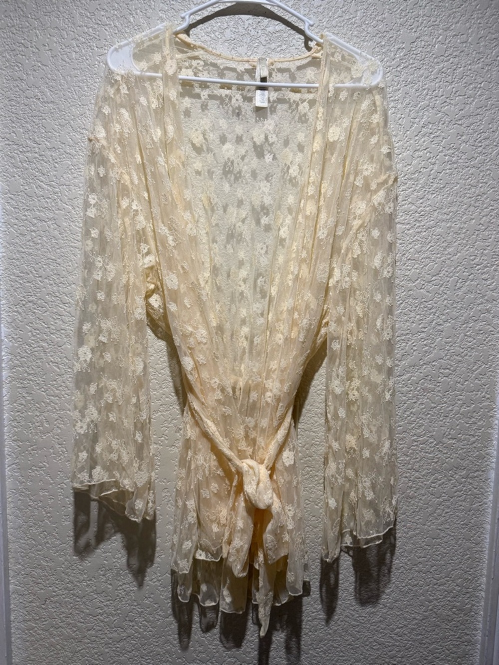 SKIMS Spring Intimates Lace Robe Butter Yellow RARE Size XL - Picture 4 of 8